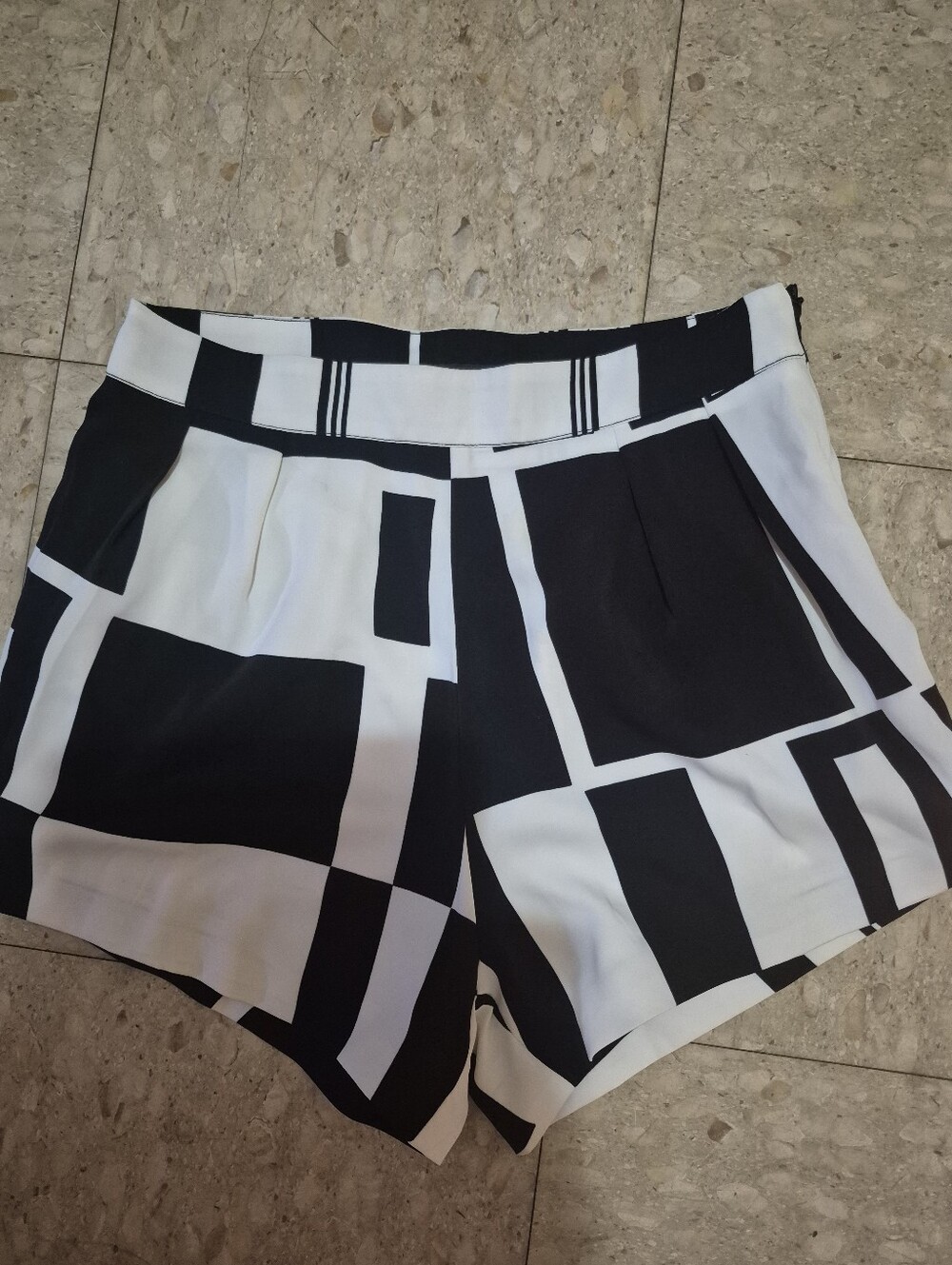 Fashion Nova Black & White Geometric High-Waist Shorts